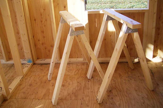 木材×金具で簡単DIY！テーブルにもなる『ウマ』を作りました ｜ ガジェット通信 GetNews