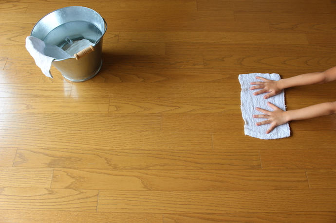 大掃除前に要チェック 雑巾がけの効果的な方法とは Pacoma パコマ 暮らしの冒険webマガジン