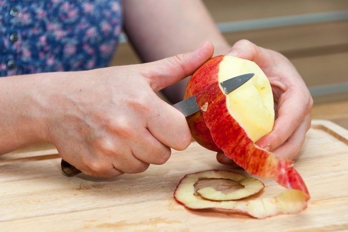 りんごの正しい切り方 かわいい飾り切り方のコツ Pacoma パコマ 暮らしの冒険webマガジン