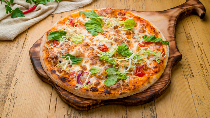ピザのカロリーってどのくらい カロリーを抑える食べ方も紹介 Pacoma パコマ 暮らしの冒険webマガジン